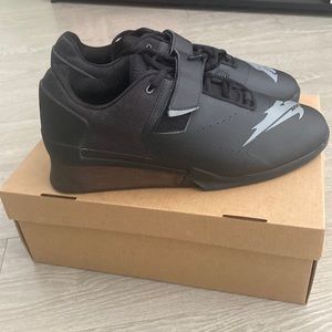 Velaasa Weightlifting Strake Shoe + Socks